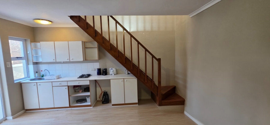 To Let 1 Bedroom Property for Rent in Voelklip Western Cape